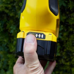 STANLEY FATMAX V20 18V Cordless Pole Hedge Trimmer 45cm (Sfmcph845M1-Gb) 19 STANLEY FATMAX V20 18V Cordless Pole Hedge Trimmer 45cm (Sfmcph845M1-Gb) -Garantia Store 12882305 6204843590449106