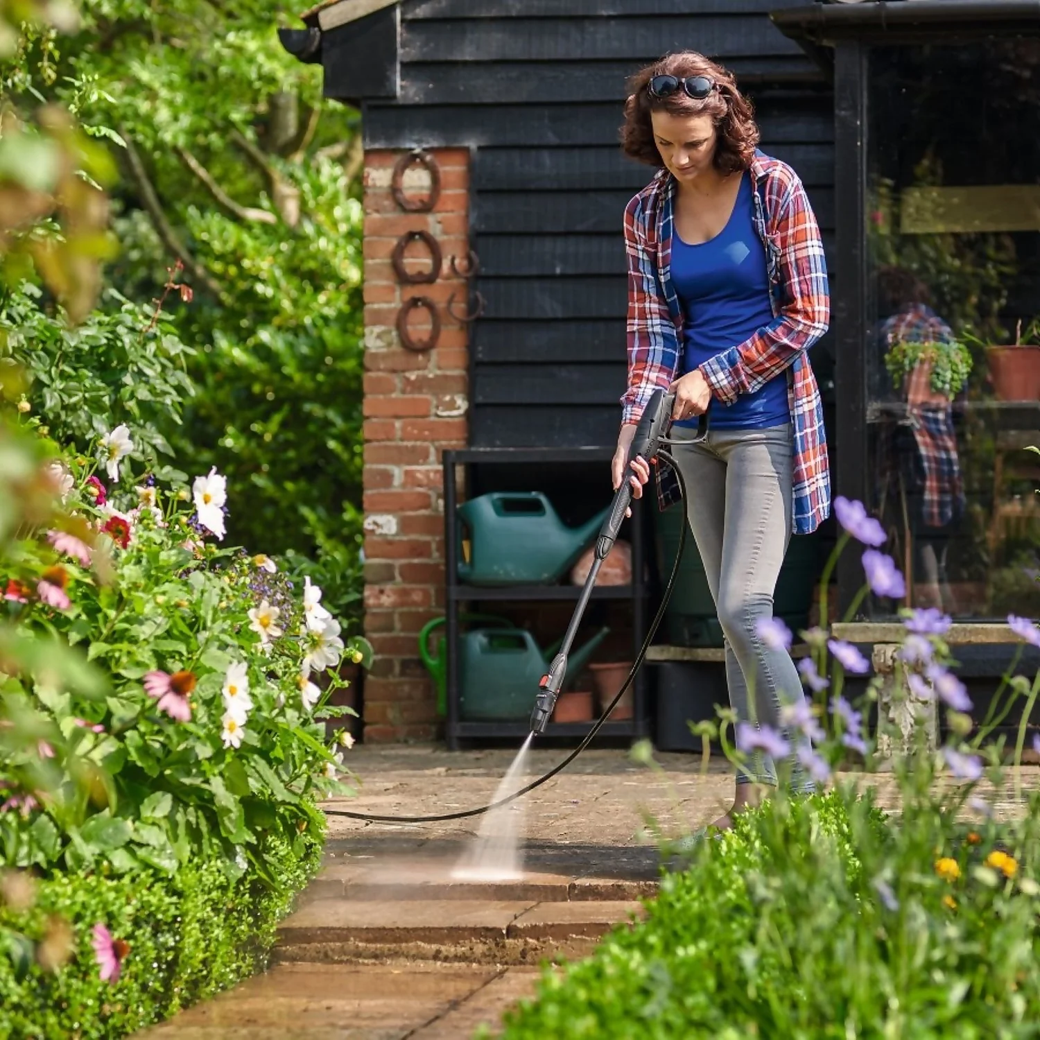 Bosch UniversalAquatak 135 High-Pressure Washer 11 Bosch UniversalAquatak 135 High-Pressure Washer - Image 9