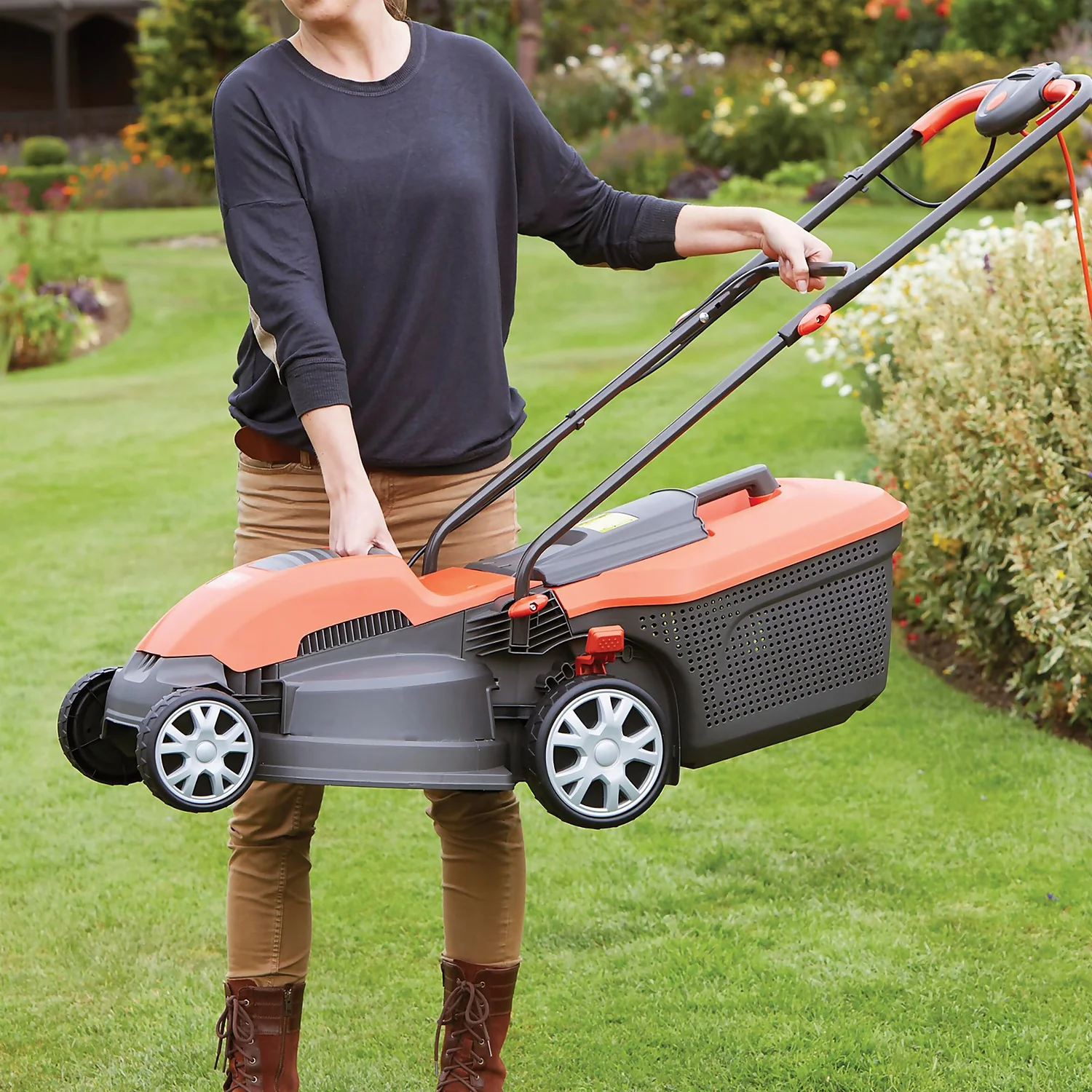 Flymo 1500W Speedi Mo 360C Electric Lawn Mower - 36cm 6 Flymo 1500W Speedi Mo 360C Electric Lawn Mower - 36cm - Image 4