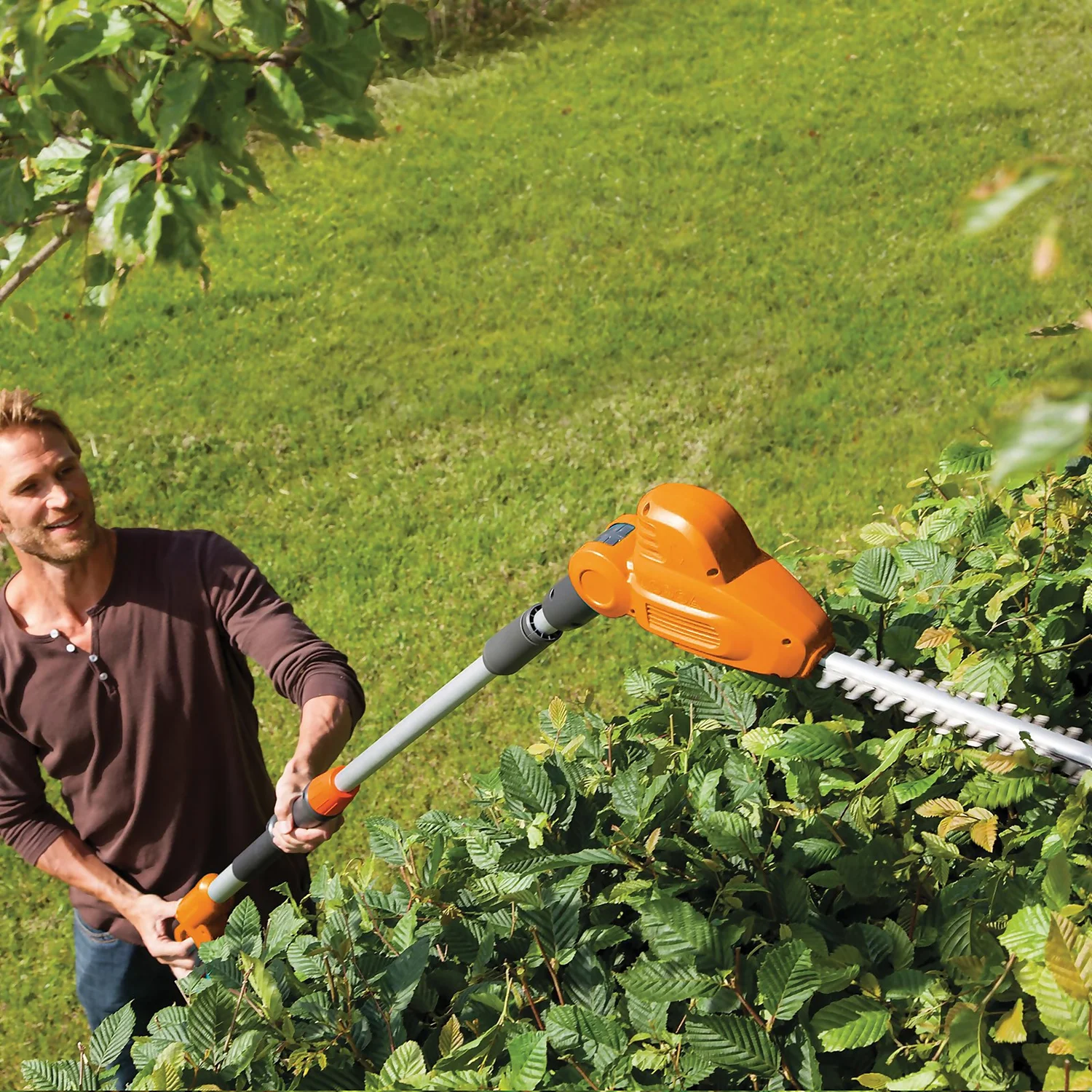 Flymo SabreCut XT TeleHedge Trimmer 8 Flymo SabreCut XT TeleHedge Trimmer - Image 6