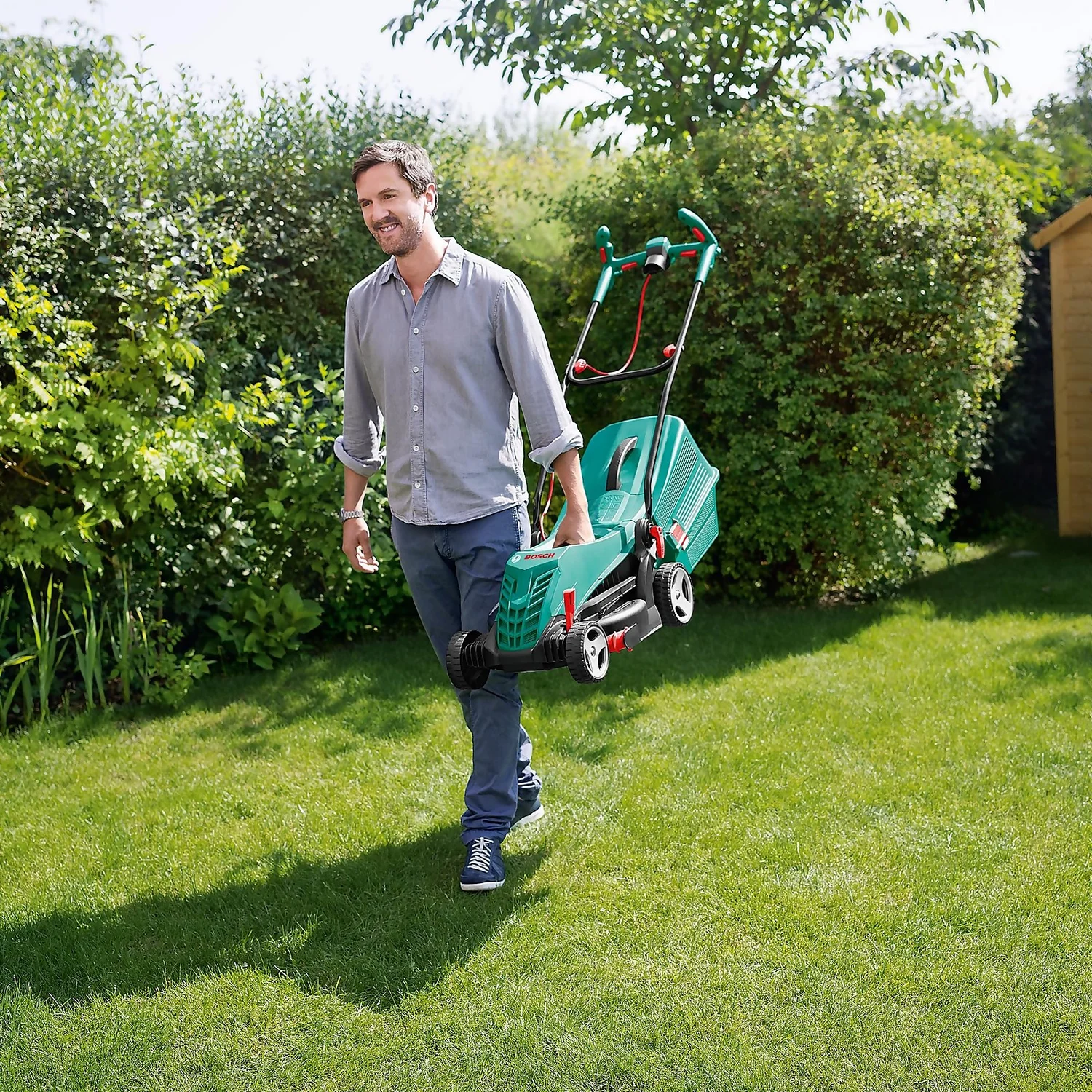 Bosch Rotak 36 R Electric Lawn Mower - 36cm 5 Bosch Rotak 36 R Electric Lawn Mower - 36cm - Image 3