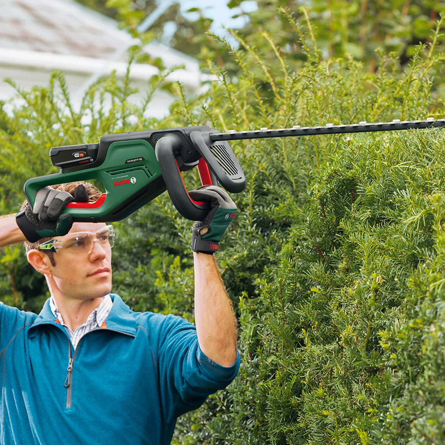 Bosch UniversalHedgeCut 18V-55 Hedge Cutter 8 Bosch UniversalHedgeCut 18V-55 Hedge Cutter - Image 6